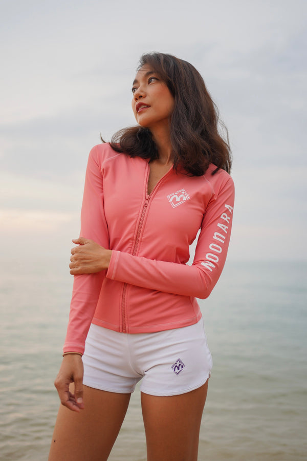 Zipper Rashguard : Candy Pink ** สินค้าหลุด qc ราคาพิเศษ  ไม่สามารถเปลี่ยนไซส์ได้ **